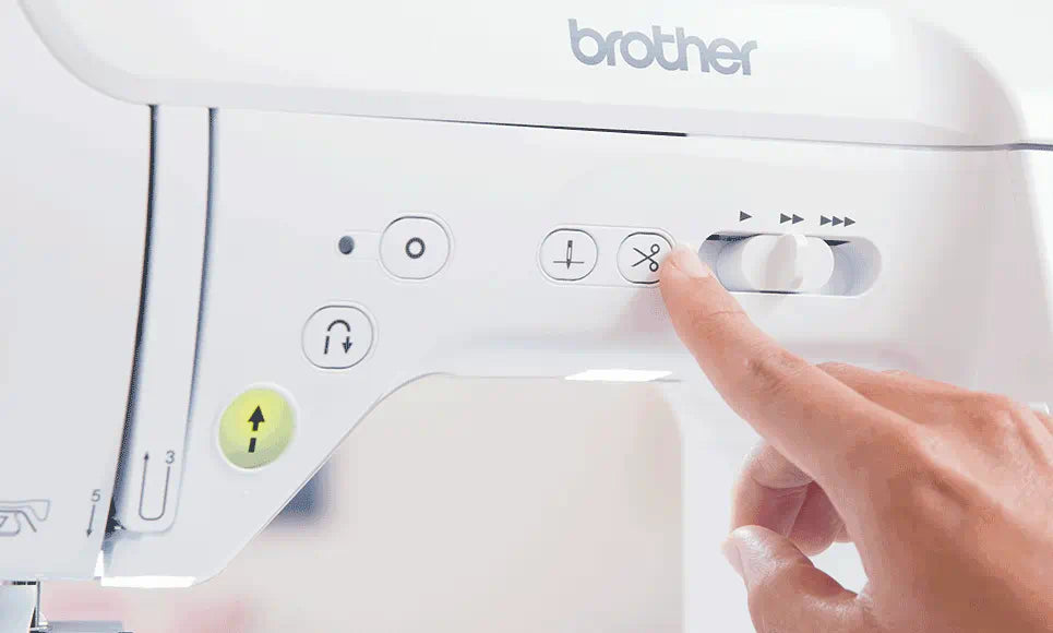 Brother Innov-is F420 sewing machine image 4