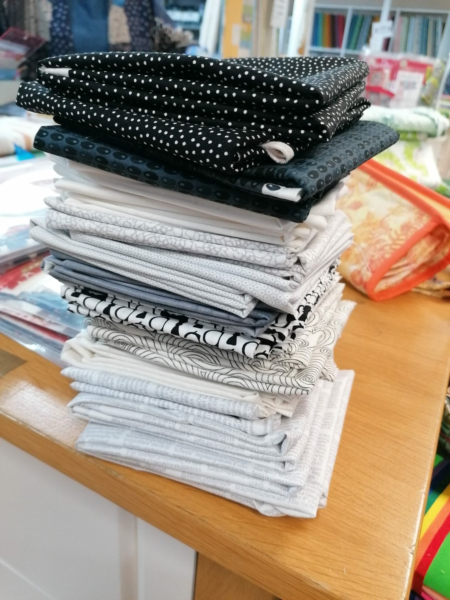 Mystery Fat Quarter Bundle - 12 FQ's + 1 FREE image 2